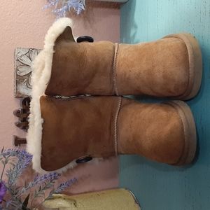 UGG Tan Sheepskin Winter Boots